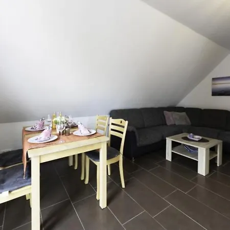 K 67 Og - Ferienhaus Mit Balkon Und Sauna * Röbel